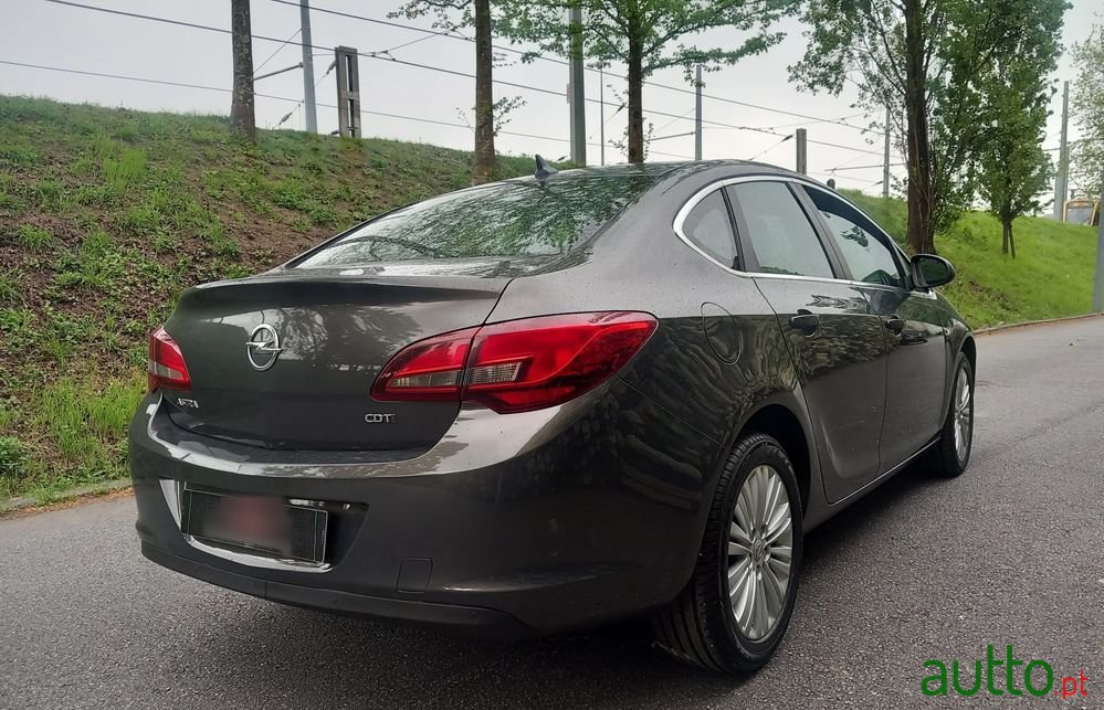 2015' Opel Astra 1.6 Cdti S/S Ecoflex photo #4