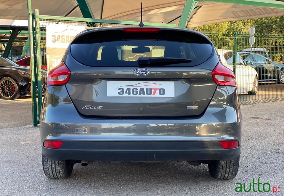 2018' Ford Focus photo #4