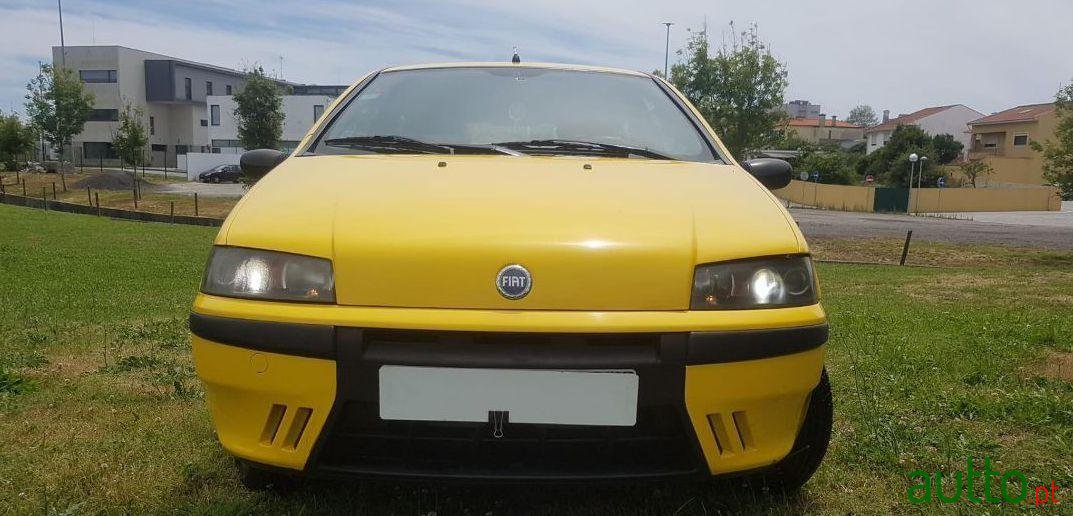 2002' Fiat Punto photo #4