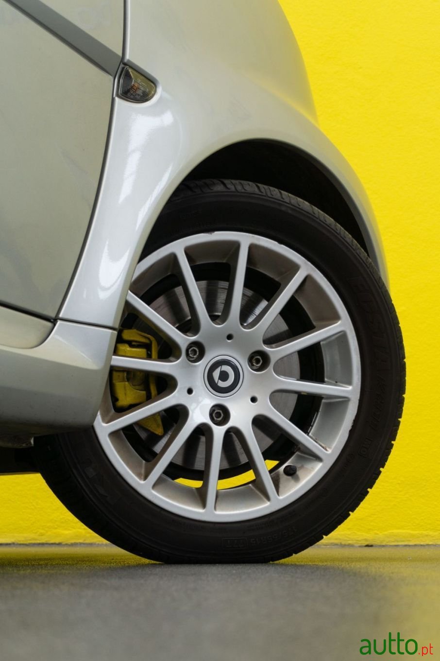 2011' Smart Fortwo photo #2