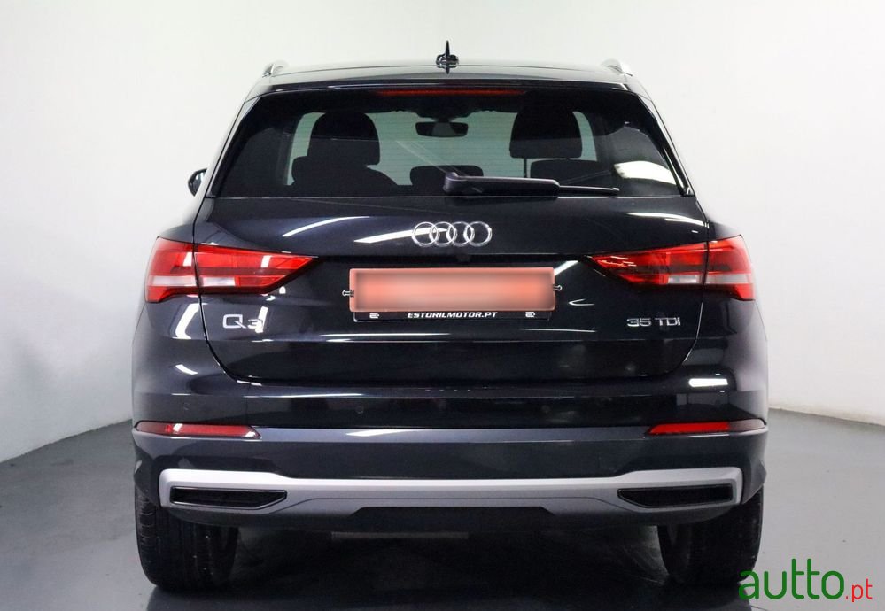 2023' Audi Q3 S Tronic photo #4