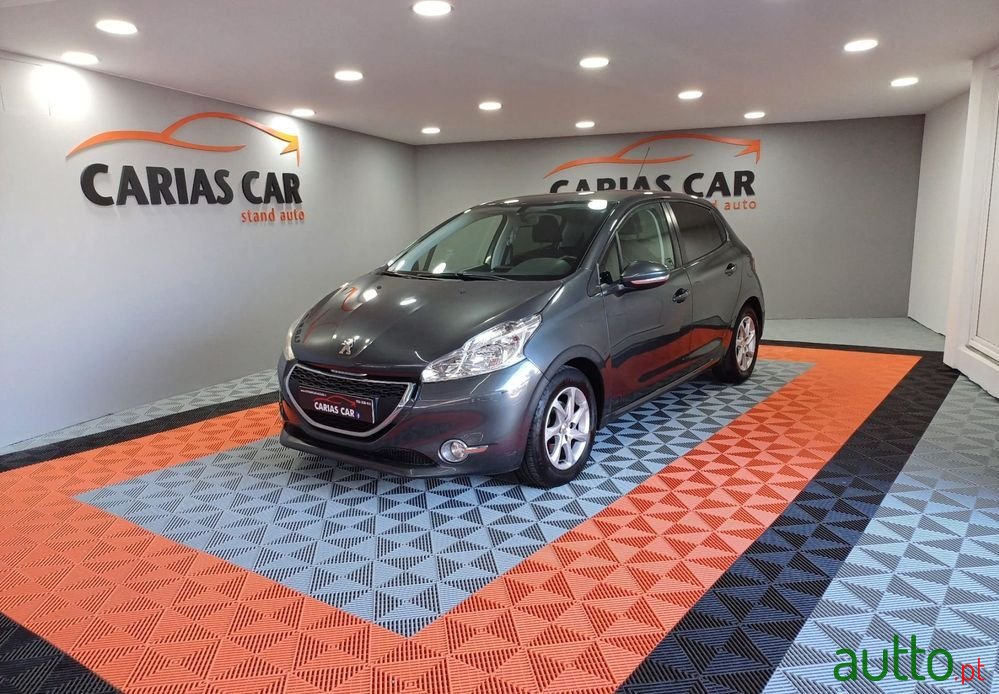 2013' Peugeot 208 1.2 Vti Access photo #1