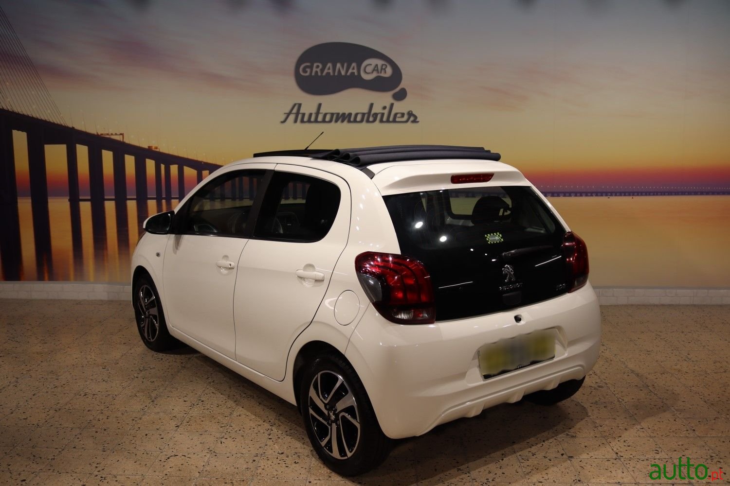 2017' Peugeot 108 photo #2