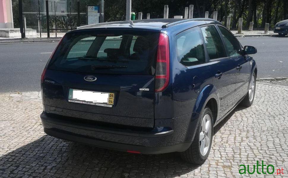 2005' Ford Focus Sw Sport photo #2