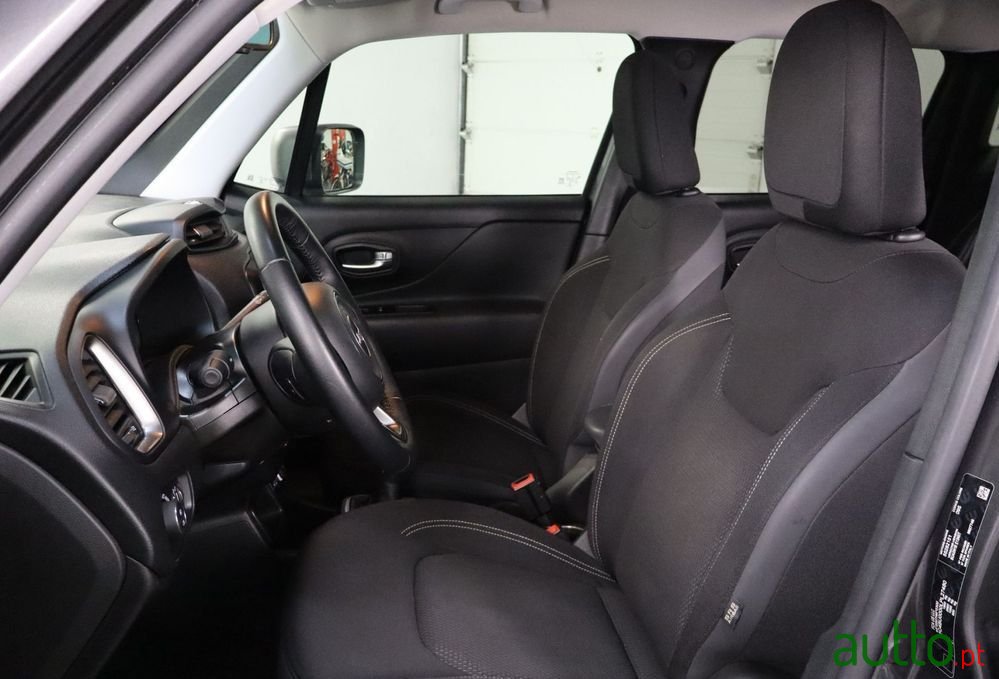 2020' Jeep Renegade 1.0 T Limited photo #6