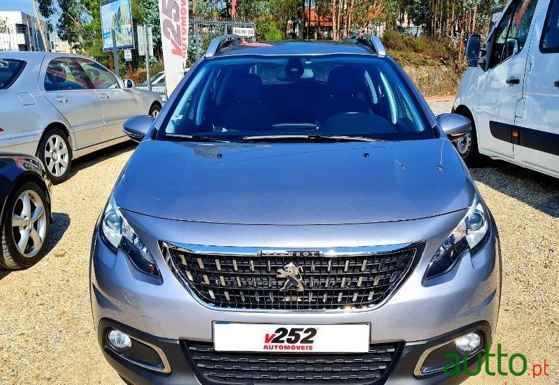 2018' Peugeot 2008 photo #2