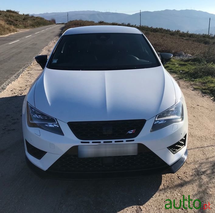 2015' SEAT Leon photo #1