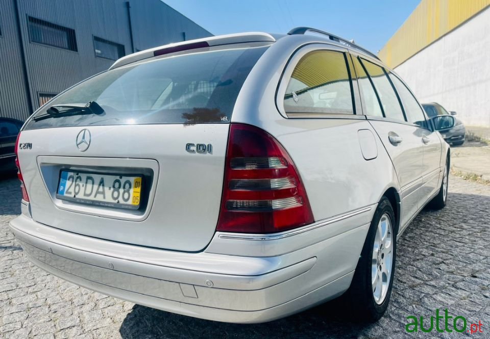 2001' Mercedes-Benz C-270 photo #3