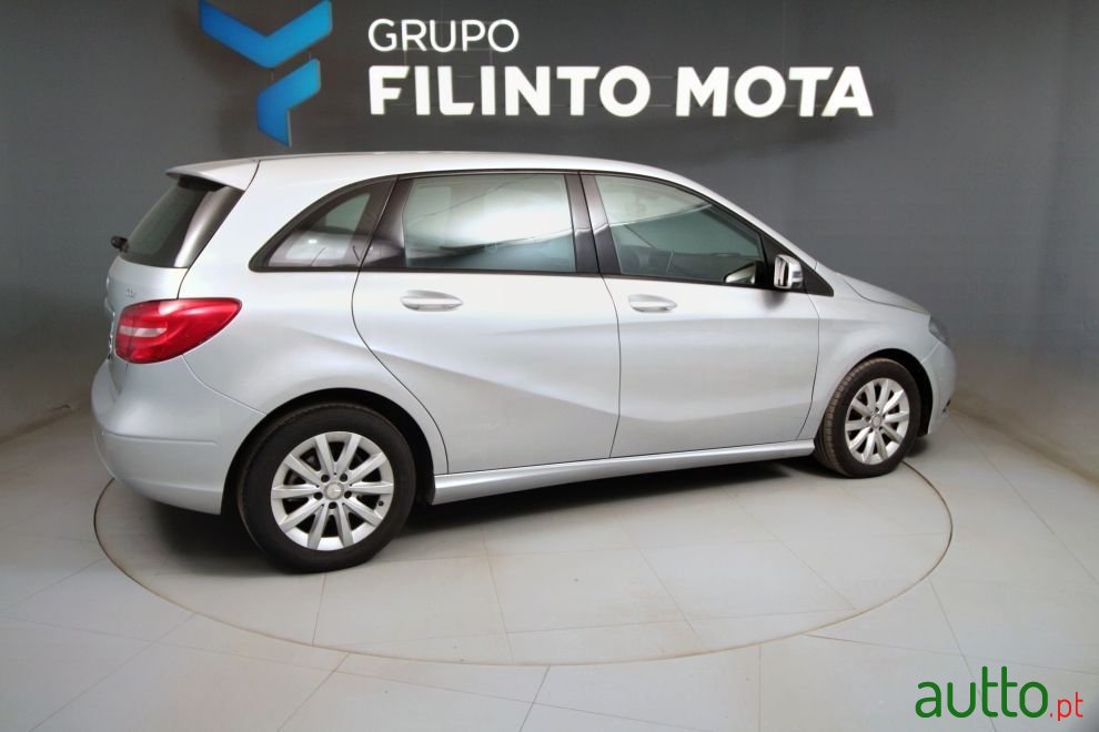 2014' Mercedes-Benz B-160 photo #2