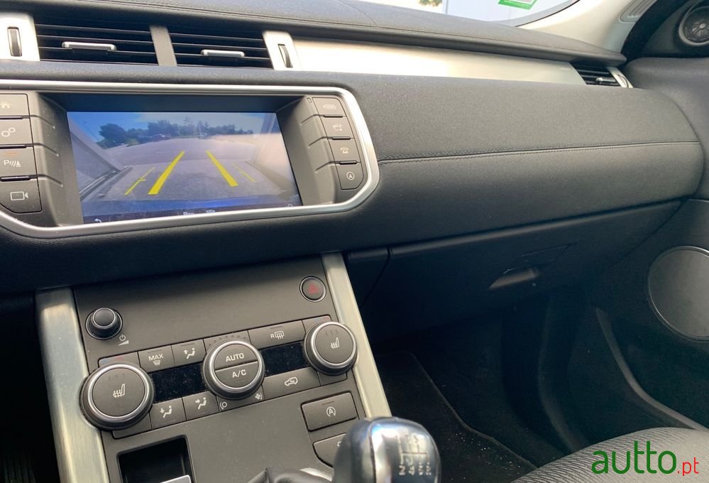 2018' Land Rover Range Rover Evoque photo #5