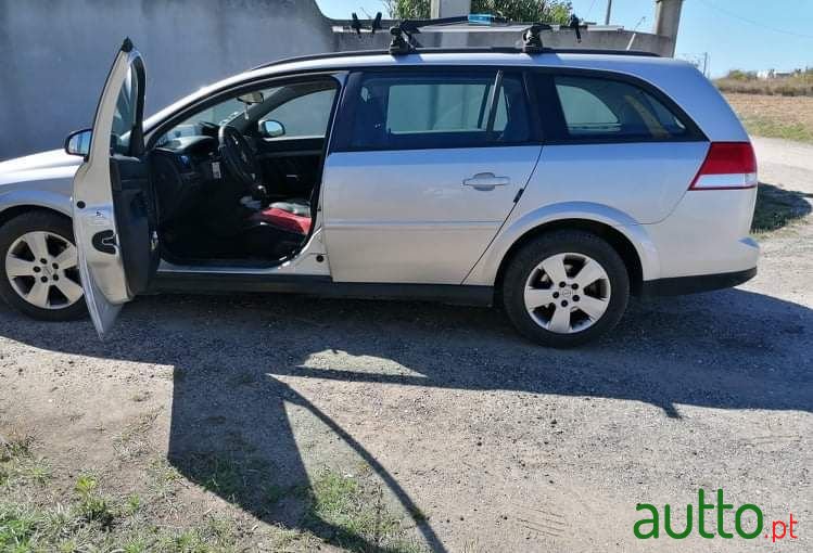 2005' Opel Vectra Caravan photo #1