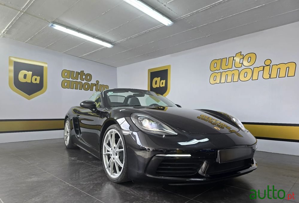 2017' Porsche 718 Boxster photo #5