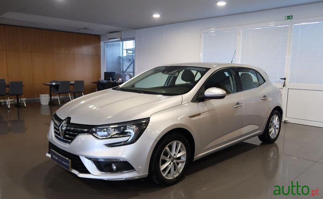 2017' Renault Megane photo #1