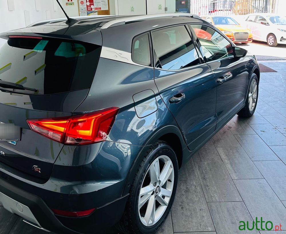 2020' SEAT Arona 1.5 Tsi Opf Fr photo #4