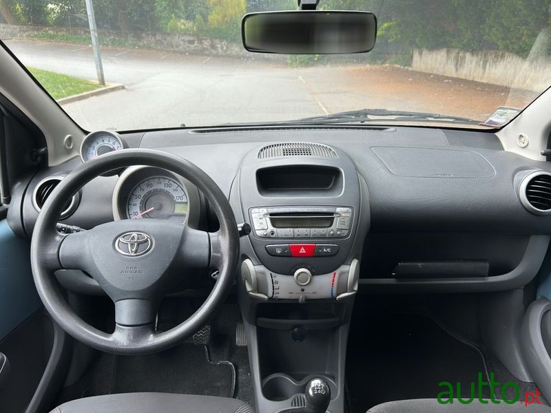 2006' Toyota Aygo 1.0 + Ac photo #5