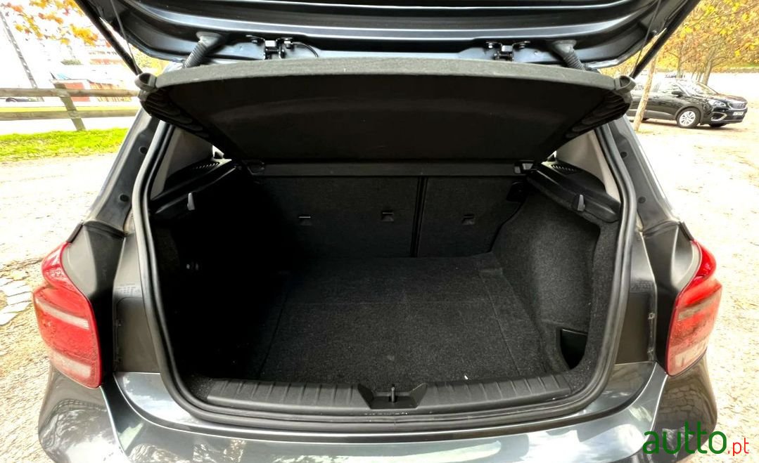 2013' BMW 114 photo #6