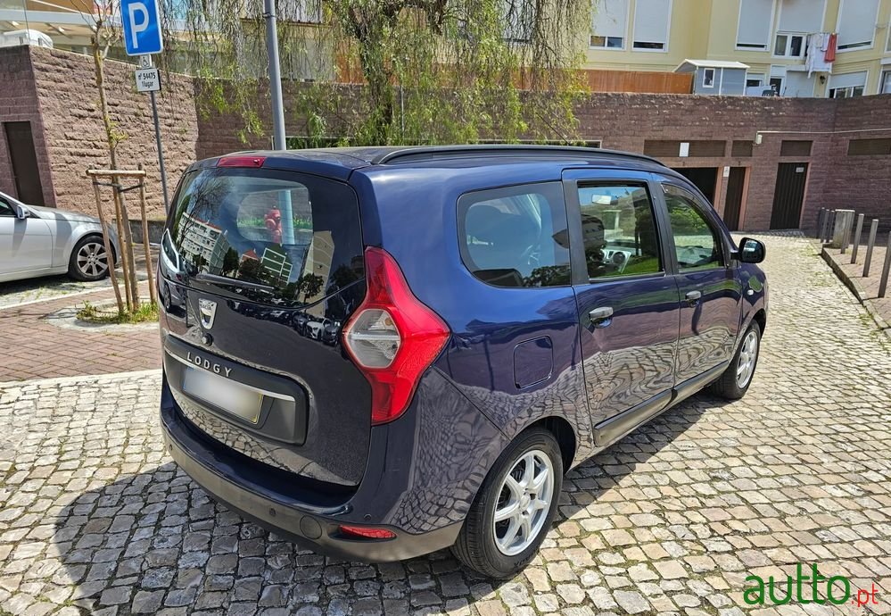 2018' Dacia Lodgy photo #3