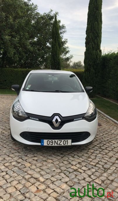 2013' Renault Clio photo #4