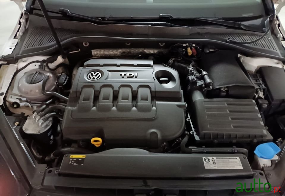 2014' Volkswagen Golf Variant photo #2