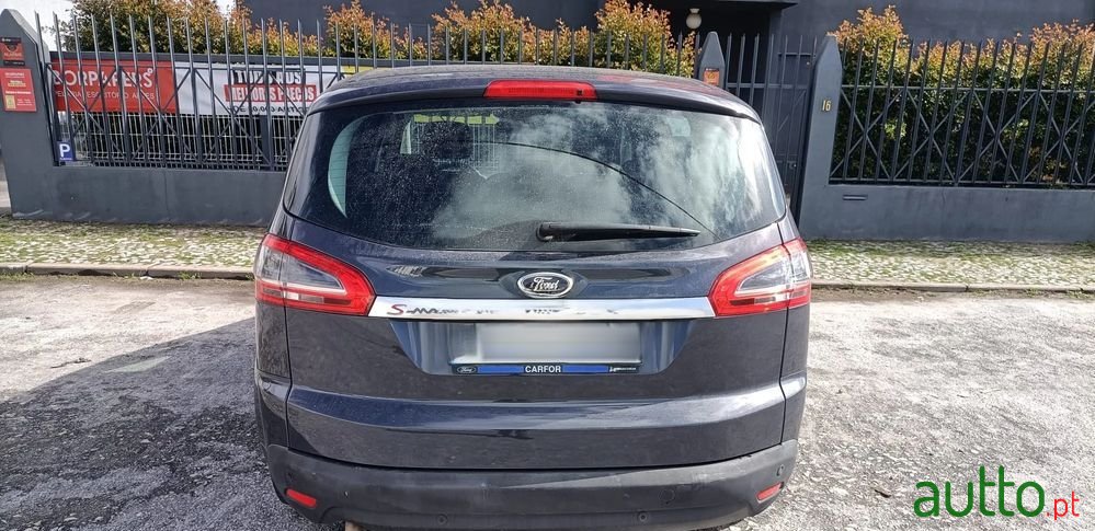 2011' Ford S-Max photo #5