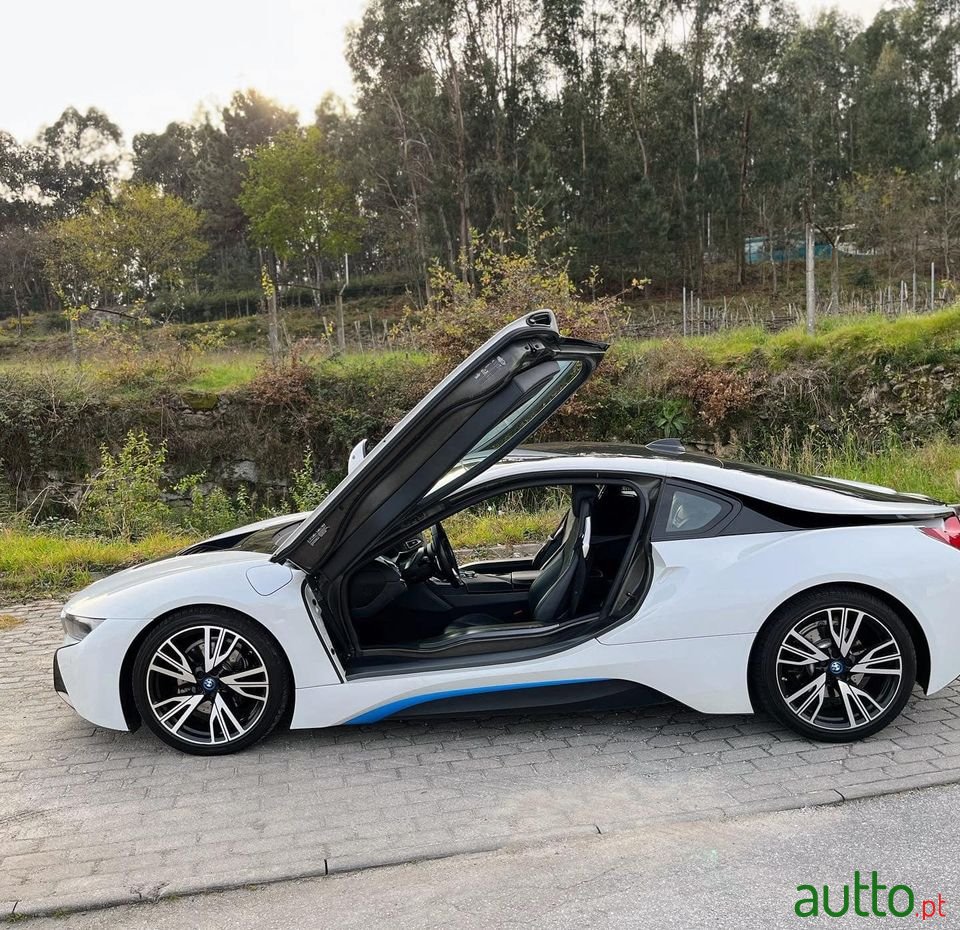 2014' BMW i8 photo #5
