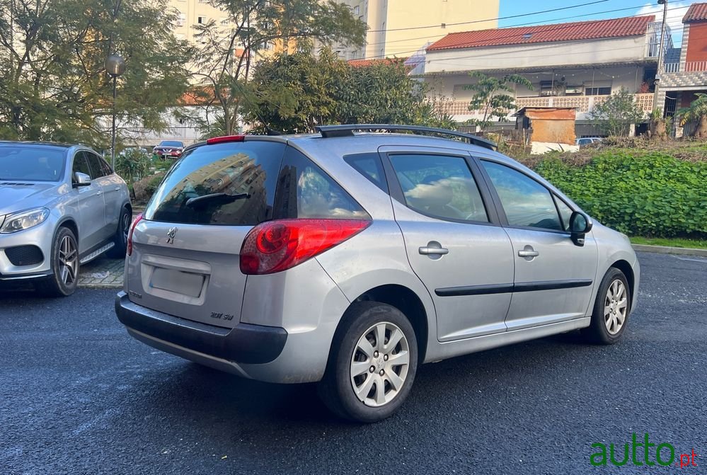 2008' Peugeot 207 Sw photo #3