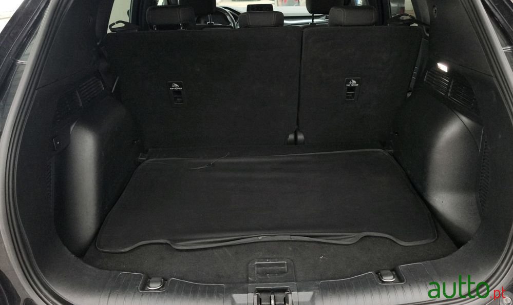 2022' Ford Kuga photo #5