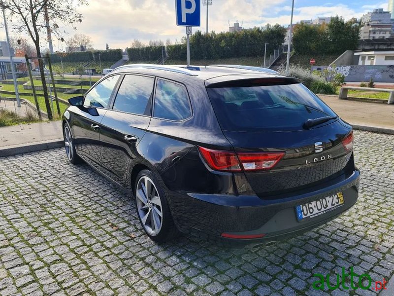 2014' SEAT Leon St photo #2