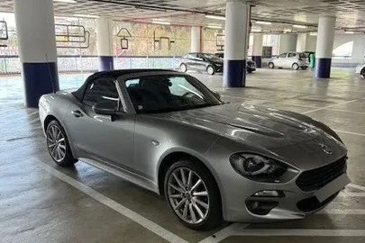 2016' Fiat 124 Spider