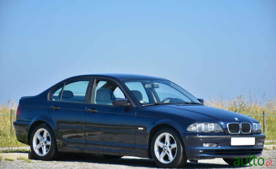 2000' BMW 320 photo #1