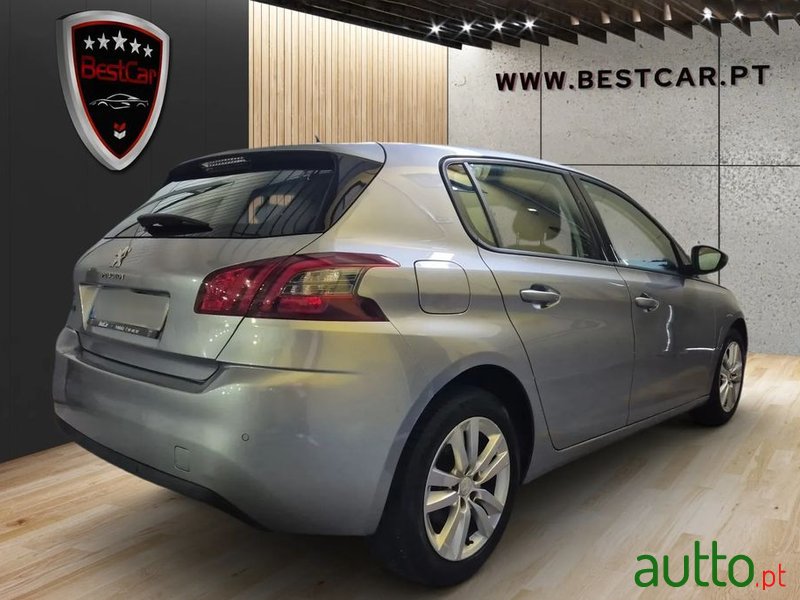 2019' Peugeot 308 photo #3