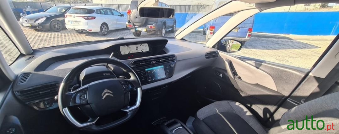 2018' Citroen C4 Grand Picasso photo #5