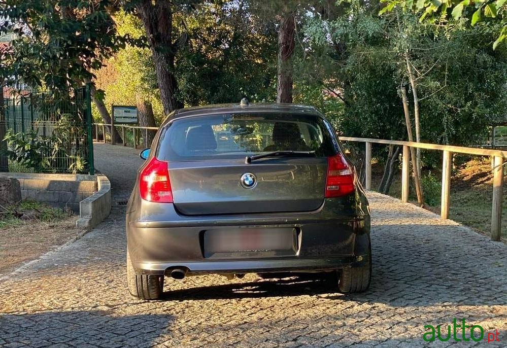 2008' BMW 118 D photo #6