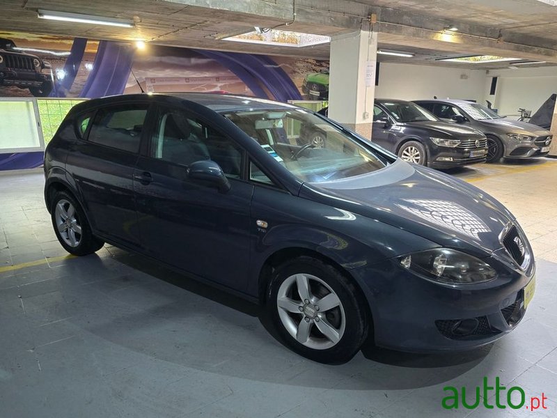 2009' SEAT Leon 1.4 Tsi Style photo #2