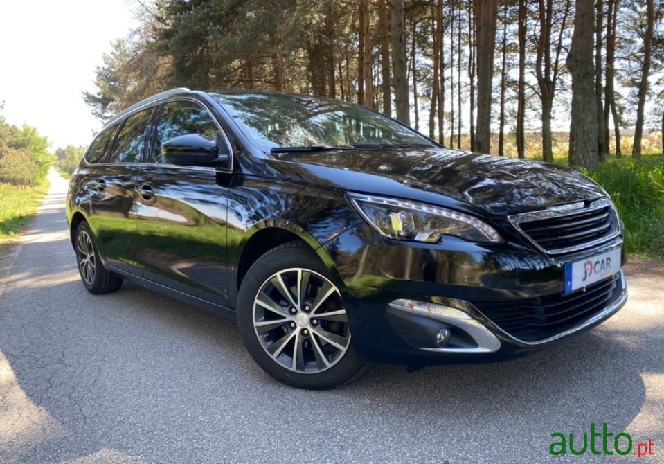 2015' Peugeot 308 Sw photo #2