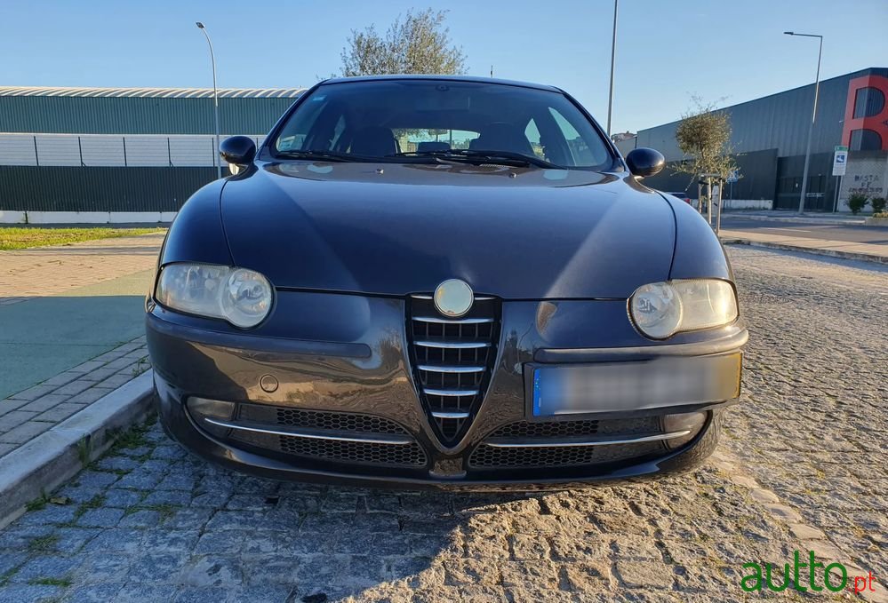 2004' Alfa Romeo 147 photo #4