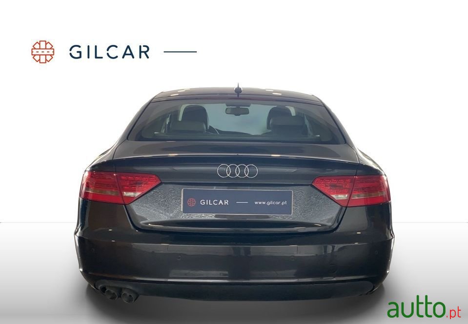 2011' Audi A5 Sportback photo #5