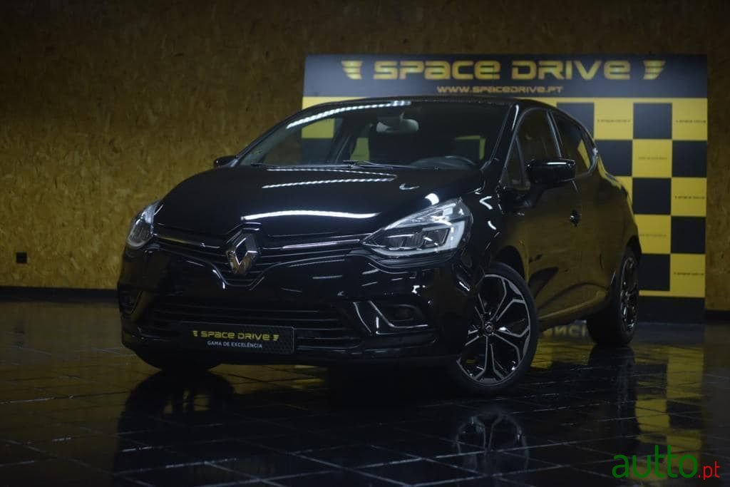 2018' Renault Clio photo #1