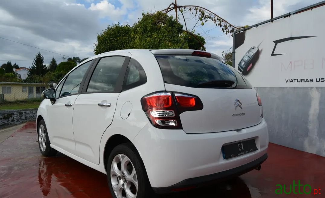 2015' Citroen C3 Exclusive photo #6