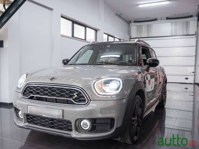 2020' MINI Countryman Cooper photo #3