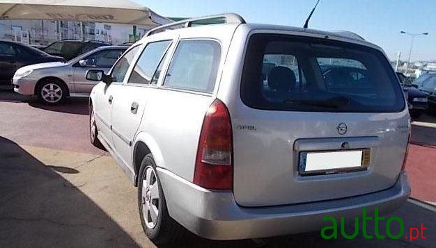 2002' Opel Astra Caravan photo #1