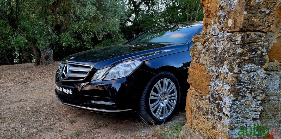 2013' Mercedes-Benz E-220 photo #3