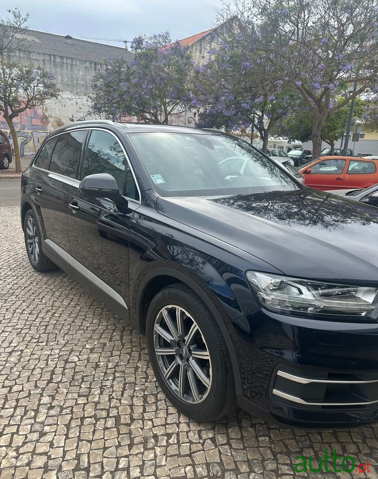 2016' Audi Q7 photo #2