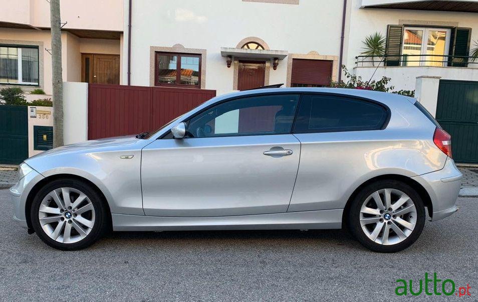 2008' BMW 118 photo #2