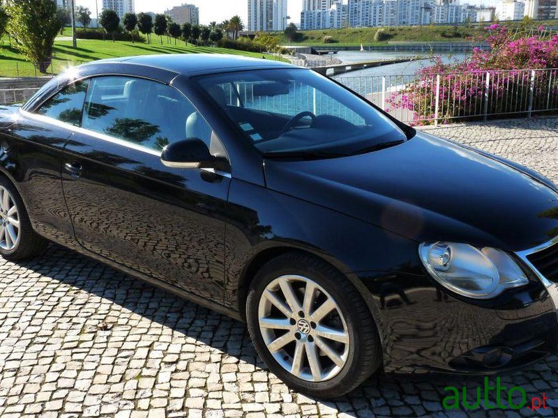 2007' Volkswagen Eos 2.0 Tdi Top photo #2