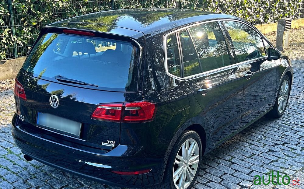 2014' Volkswagen Golf Sportsvan photo #5