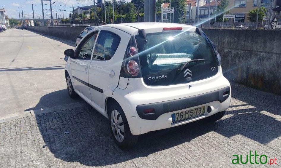 2012' Citroen C1 Seduction photo #4