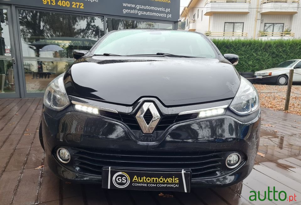 2014' Renault Clio photo #3