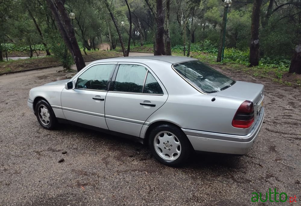1995' Mercedes-Benz C 250 photo #5
