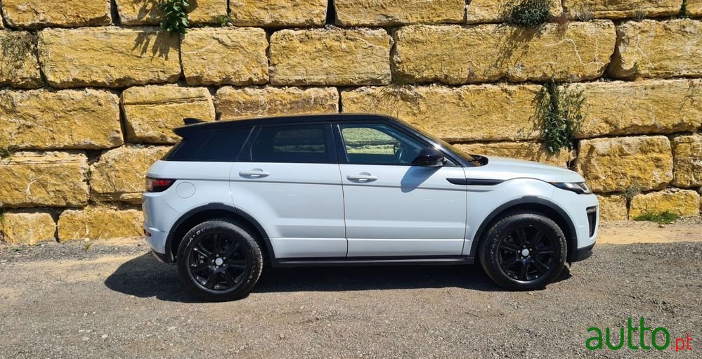 2018' Land Rover Range Rover Evoque photo #3